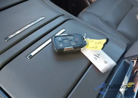 2017 GMC Yukon Xl Denali из США, поврежденный, VIN 1GKS2HKJ2HR245255